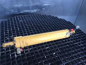 Liebherr Stuurcilinder